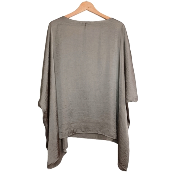 Tutu & Lilli Satin Lagenlook Olive Green Tunic Blouse - Picture 2 of 15